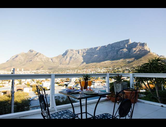 5 BEDROOM HOUSE TO LET IN TAMBOERSKLOOF